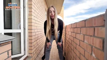 A mi prima le gusta que le clave la polla cada vez que viene a casa