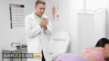 Entre, senhorita, e fique à vontade: não vamos demorar muito com o check-up.