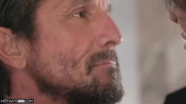 Sé que no está bien follar con mi cuñada pero es que tiene un culo ...