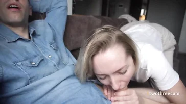 Nog een verliefde vriendin die elke dag geniet van het eten van pik