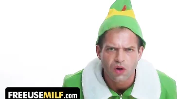 El elfo se folla a las dos tias buenas de la casa: vaya par de zorras