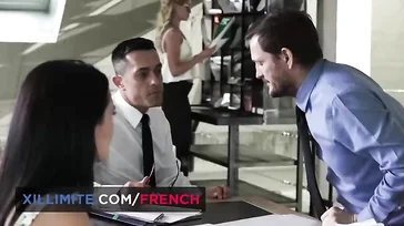 सचिव के साथ खातों को बंद करने की प्रक्रिया लगभग पूरी रात चलती रही...