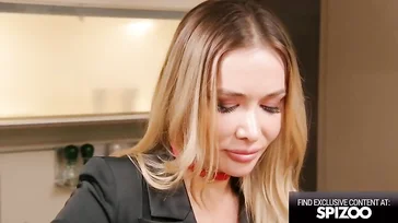 Permito a la zorra de mi novia que folle con otros hombres a menudo