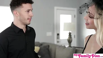 La guapa viuda se abre de piernas y se deja follar antes del entierro .. !!