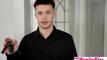 La guapa viuda se abre de piernas y se deja follar antes del entierro .. !!