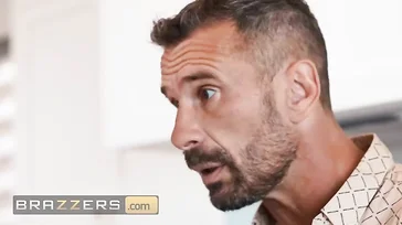 La madre de mi novia no se corta un pelo y me mete mano a saco