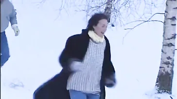 Fin de semana con dos amigos en la nieve: follando sin parar