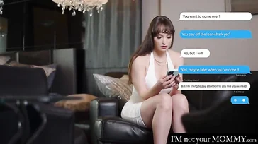 Mi madrastra me escribe para que vaya a casa a follarla: menuda zorra