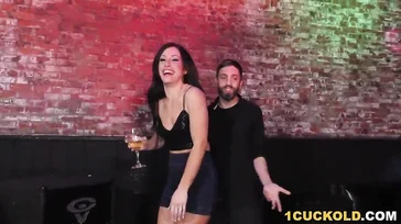 Schwarze zerstören Jennifer White, wie bösartig sie ist ...