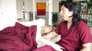 Mexicaanse dokter neukt dronken meisje, het is Julia Ann