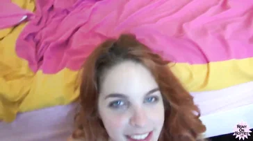 Das ist Amarna Miller, so isst sie einen großen Schwanz ...