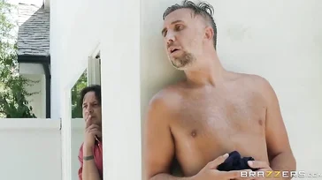 Keiran Lee e Ariella Ferrera, dois vizinhos muito pervertidos...