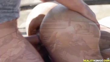 Day in the country ends in sex with big ass Lela Star