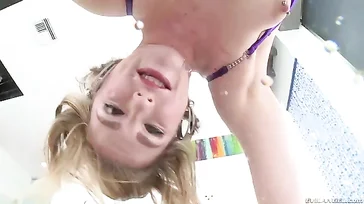 Un anal muy profundo para la zorra Ella Nova