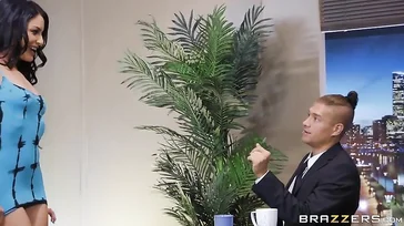 Que espectáculo está dando Kissa Sin en la televisión publica!