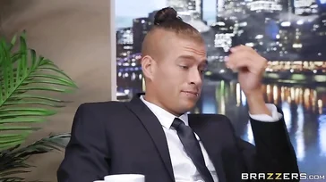 Que espectáculo está dando Kissa Sin en la televisión publica!