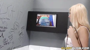 Giselle Palmer bläst einem Schwarzen an einem Gloryhole einen!