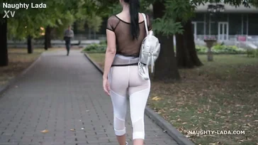 So geht Naugthy Lada auf die Straße: Was für eine coole Marke!