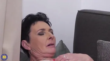 La nonna lascia la rivista e noi ci faremo un sacco di piacere.