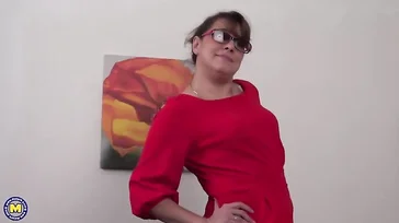 Wow, grandma, how she records herself while masturbating.