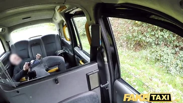 Sie müssen zugeben, dieser Taxifahrer verdient ein Vermögen.