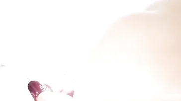 Cali Carter espera cachonda que llegue su marido para follar