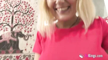 Nuria, la tetona española vuelve a follarse a un jovencito..