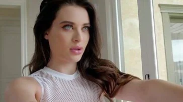Chanel Preston pone los cuernos a su marido con un negro..