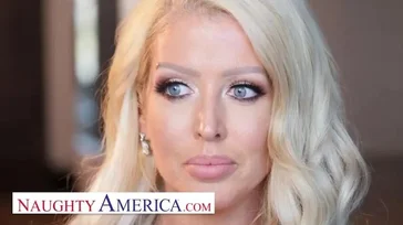 Alura Jenson, la mamá a la que le gusta follar con su hijo..