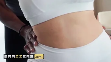 Sean Michaels folla el culo de la italiana Valentina Nappi