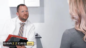 Enserio se tiene que masturbar esta tía delante del doctor?