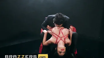 मैडिसन आइवी बकवास, आप इस अच्छे मुर्गा कैसे खाते हैं ..
