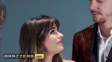 What a crazy girl Kendra Spade, fucking with the security guard..