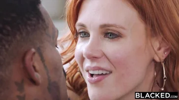 Maitland Ward tem um olhar felino quando está transando!