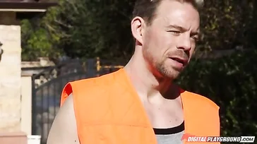 Die blonde Stevie Shae bekommt einen wilden Hardcore-Fick