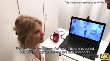 Graba en la webcam como folla con una amiga de su madre..