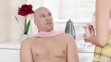 Sean Lawless heeft een geweldige sekspartij met zijn blonde buurvrouw.
