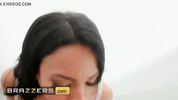 Luna Star, una milf insaciable, siempre quiere polla!