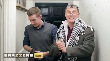 Danny D und sein riesiger Schwanz bringen Lana Harding zum Abspritzen
