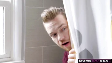 It turns the mother on to watch her daughter fuck, uuf!