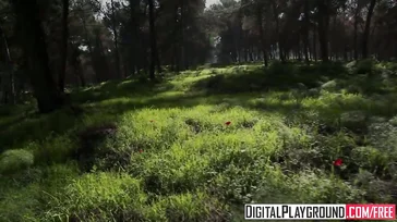 डैनी डेनियल और ज़ेंडर कोर्वस ने एक आउटडोर बकवास किया है।
