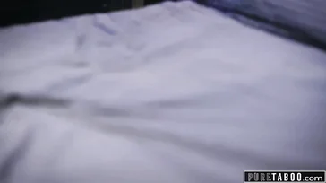Botando sobre una buena polla, así es Paige Owens
