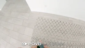Ich zahle ihr viel Geld und sage ihr, sie soll richtig sexy werden …