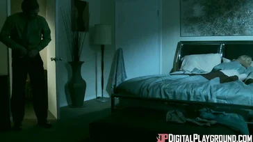 Nicole Aniston wird gut durchgefickt.