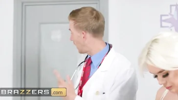 O médico não consegue explicar por que essa mulher não para de babar.