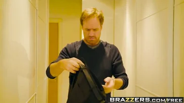 Esse sim é um belo pau grande, e não é do meu marido.