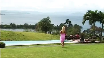 Vijf mooie pikken voor deze blondine genaamd Delfynn Delage