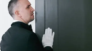 Am Ende fickt der Butler Madison Ivy.