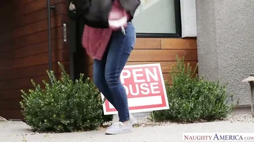 Ashley Fires: So verhandelt sie den Verkauf ihres Hauses.