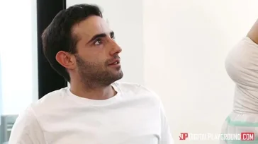 Se tocaba al verla, pero fue pillado y le dio lo suyo